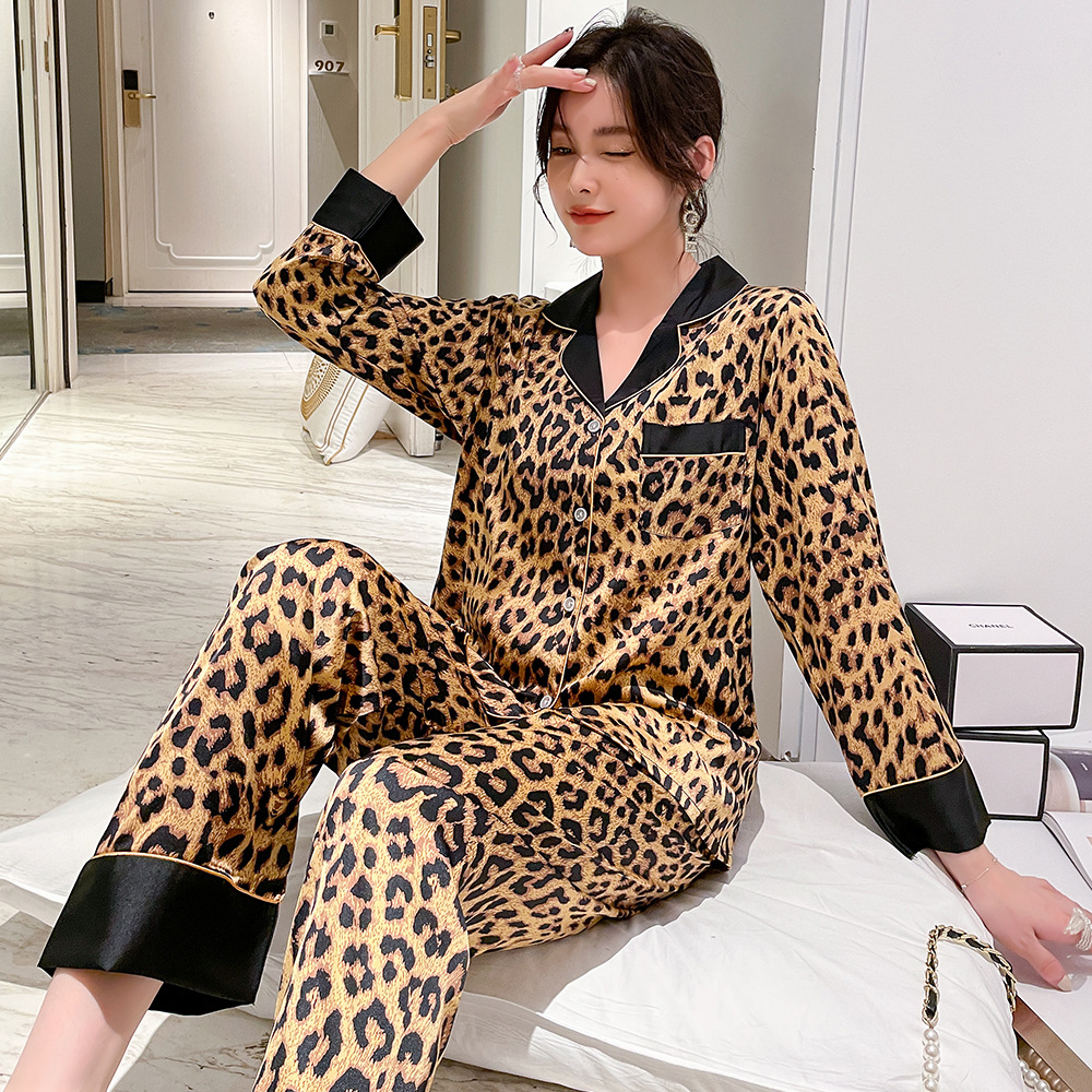 2021 autumn and winter new pajamas women's ice silk one-piece delivery fashion TikTok Net red leopard print home wear suit manufacturer