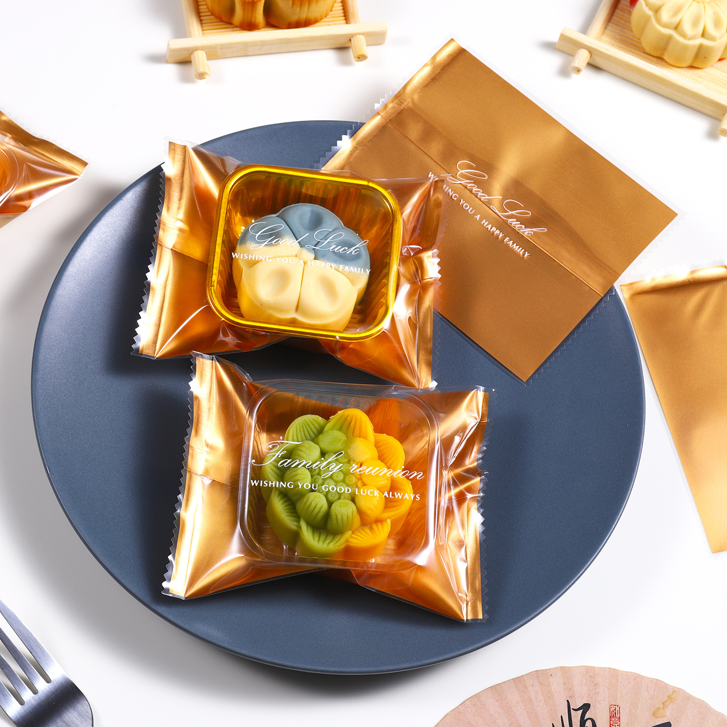 Picture of Spot Wholesale 2025 New Mooncake Packaging Bag 50g 100g Egg Yolk Crisp Mid-Autumn Mooncake Machine-Sealed Packaging Bag