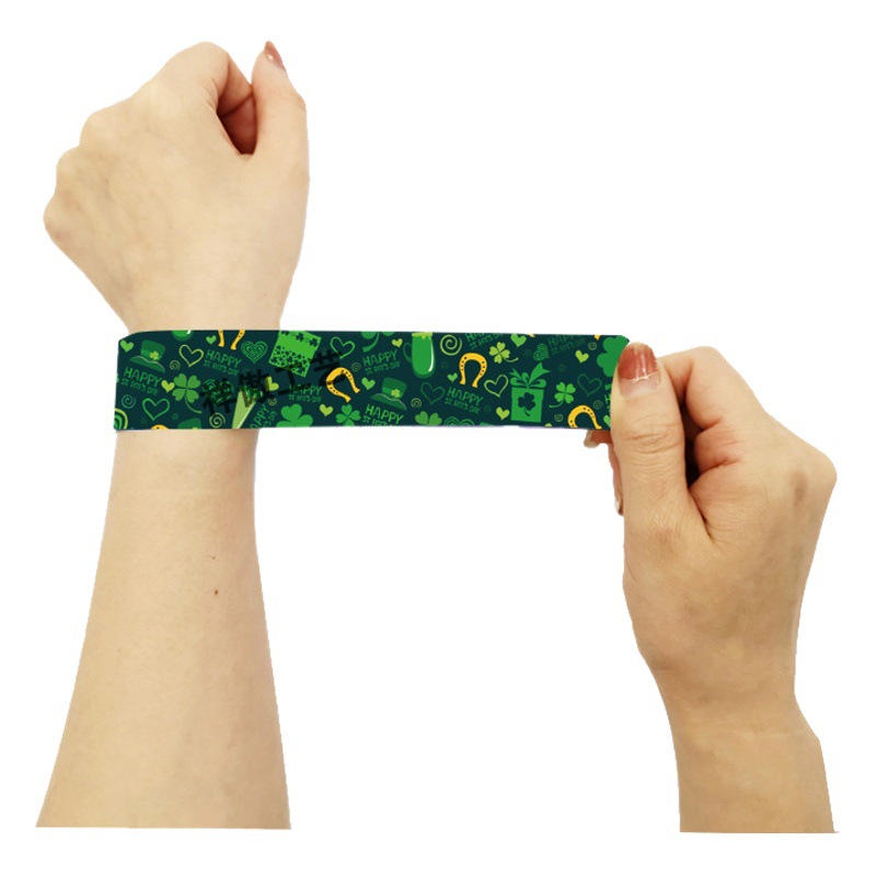 Cross-border St. Patrick's St. Patrick's Day snap ring bracelet clover clap ring lucky ring