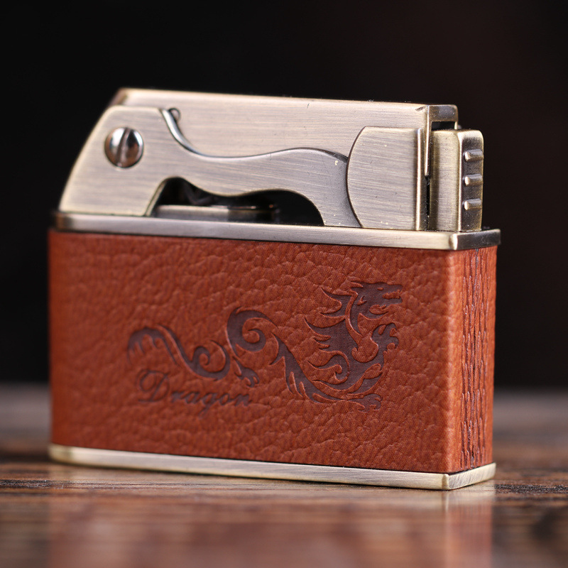 Zb612 Retro Old-Fashioned Metal Kerosene Lighter Makes Bullet Flying the Same Lighter Manufacturer Wholesale