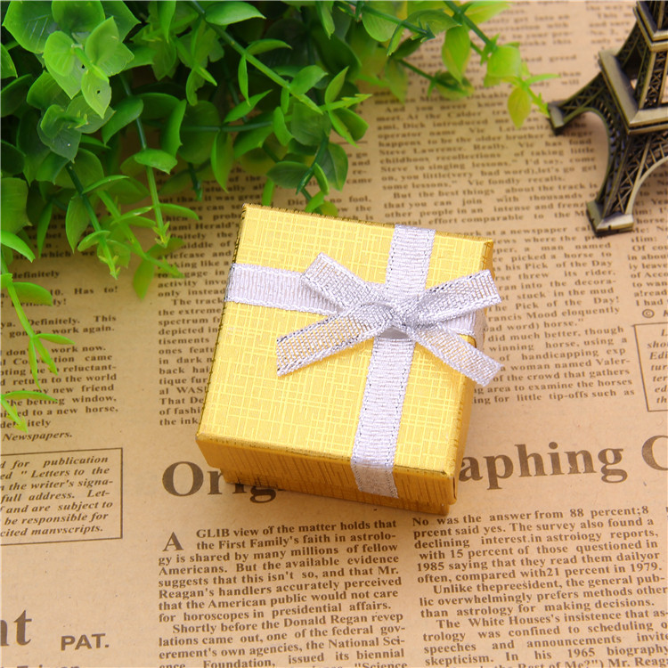 Picture of Spot Wholesale Pearlescent Lani Pattern Ring Box Heaven and Earth Cover Jewelry Carton Earrings Jewelry Packaging Box Manufacturer