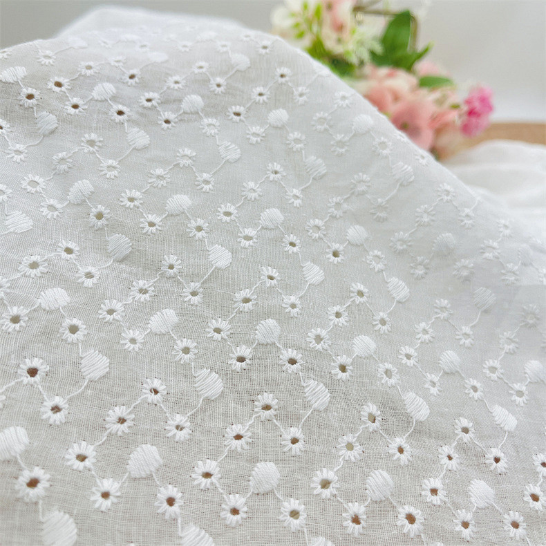 Cotton cut-out lace water-soluble embroidery fabric Women's dress hat cotton perforated embroidery fabric