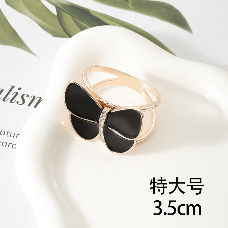 Picture of South Korea multi-functional scarf buckle high-grade Pearl fashion new Camellia windbreaker belt buckle high-end jewelry wholesale