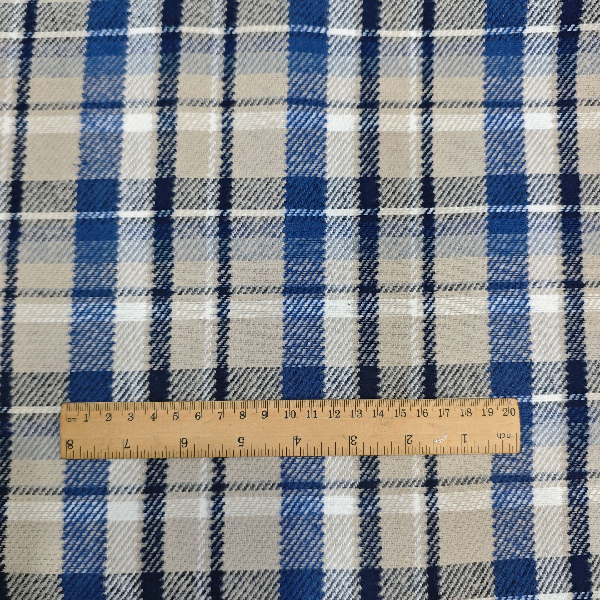 Thickened Cotton Yarn-Dyed Plaid Flannel Fabric for Men's and Women's Shirts, Jackets, Home Textiles, European and American Fashion, Ready Stock