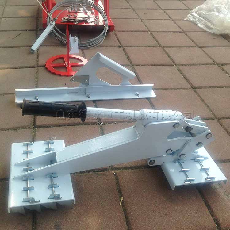 Supply artificial lawn laying edge trimmer lawn round cutter artificial lawn pressing seam compactor
