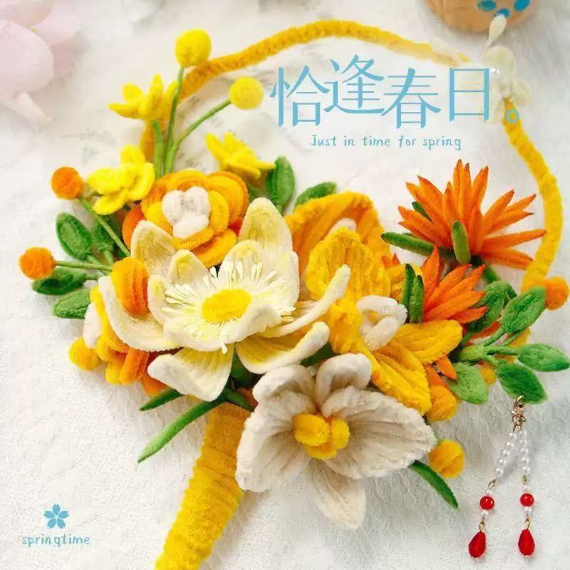 Picture of Ancient style hand-woven round fan DIY handmade twisting stick Chinese style group fan gift for girlfriend and girlfriend group fan gift