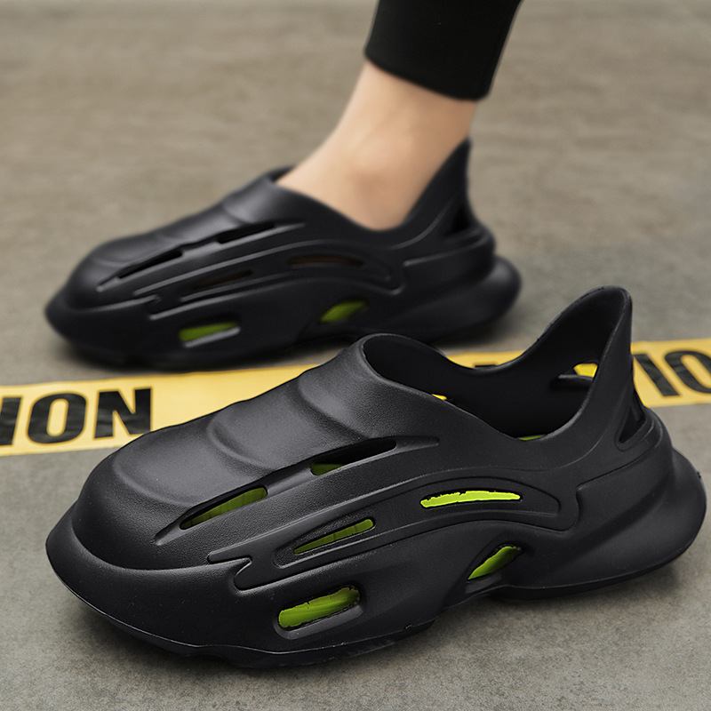 Hole Shoes Men's Summer Outer Wear Non-slip Dung Sense Driving Sports Casual Baotou Beach Coconut Water Sandals