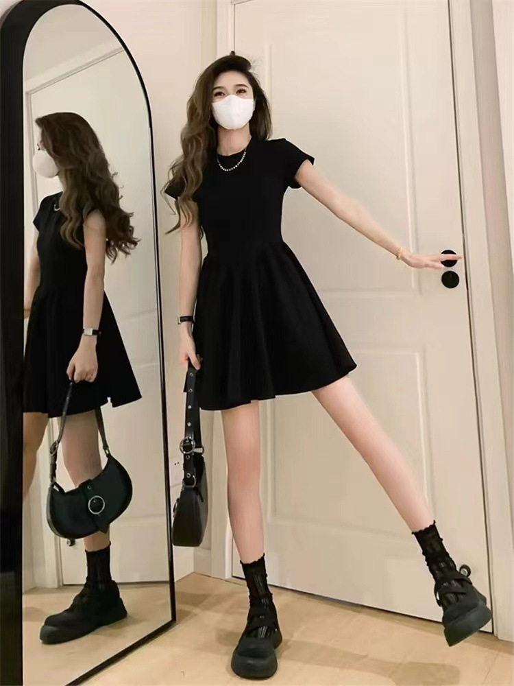 French Hepburn Style Black High-End Elegant Dress for Women Summer 2025 New Petite Slimming Short Dress