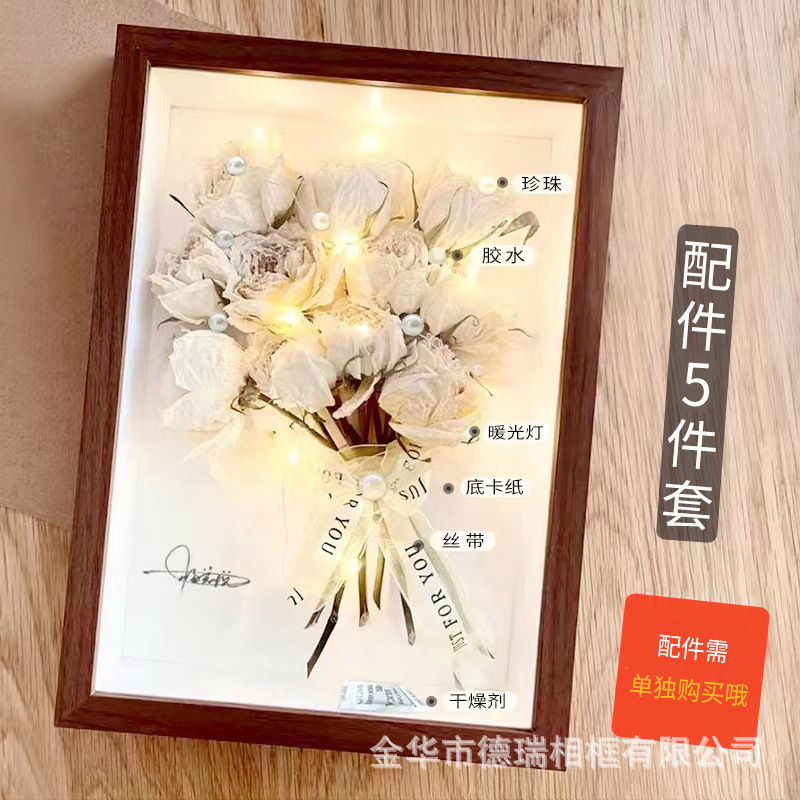 Picture of Dried Flower Stereo Hollow Photo Frame Handmade Clay Frame Table Immortal Flower Butterfly Specimen Frame DIY Frame Wholesale