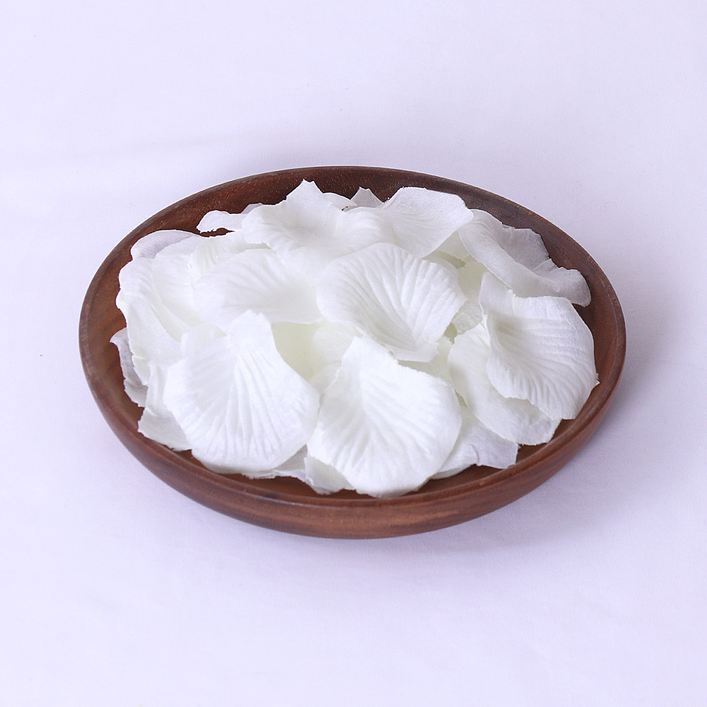 Picture of Non-woven fabric stacked 1000 pieces of rose petals wedding bar celebration hand decorative props artificial flower generation