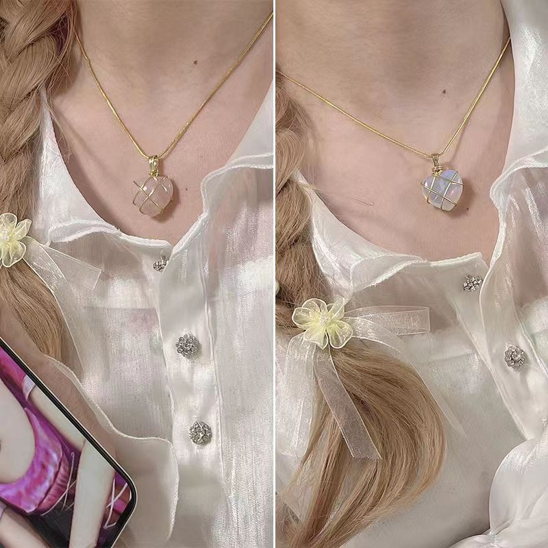 Cartoon Barbie Princess Love Necklace Women's Summer 2024 New Heart Shaped Clavicle Chain Niche Feeling Neck Hanging Chain