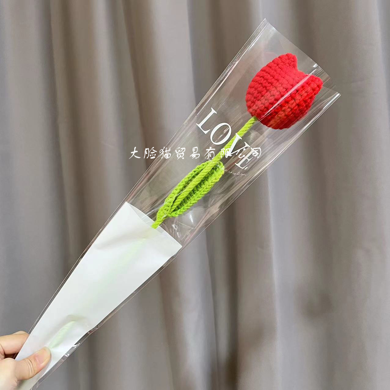 Picture of Finished Hand-Knitted Rose Artificial Flower Knitting Flower Handmade Flower DIY Wool Knitting Homemade Crochet Bouquet