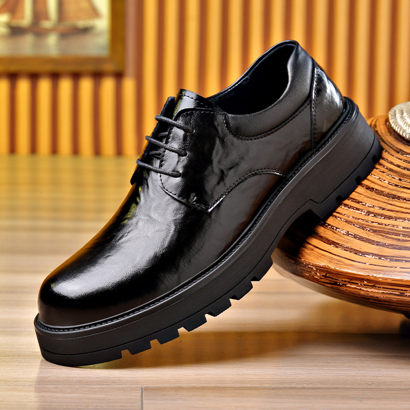 Leather shoes men's hand grip pattern round head youth British style leisure big head leather shoes low fashion wedding shoes a generation of hair