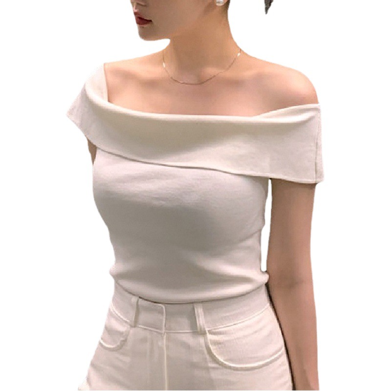 2023 New Summer Style Small Sexy One-Line Collar Off-Shoulder Slim Slim Stripesd Short-Sleeved Knitwear Top for Women