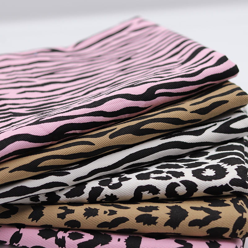 Picture of Animal Print Leopard Print Fabric Pure Cotton Twill Fabric DIY Handmade Clothing Fabric for Making Clothes, Pants, Skirts, Bags