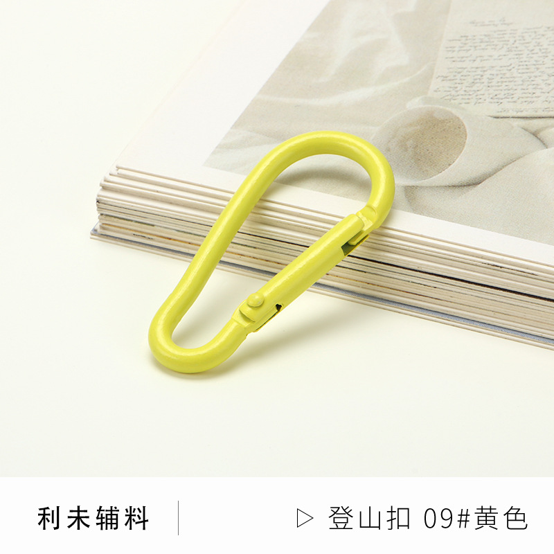 Picture of Factory wholesale color paint gourd-shaped carabiner aluminum alloy jewelry accessories water bottle key creative quick-hanging buckle