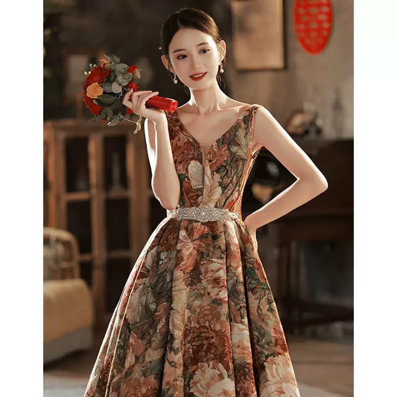 Picture of High-end Evening Dress Women's 2022 New Banquet Elegant Long Flower Wedding Toasting Dress Bride's Engagement Winter