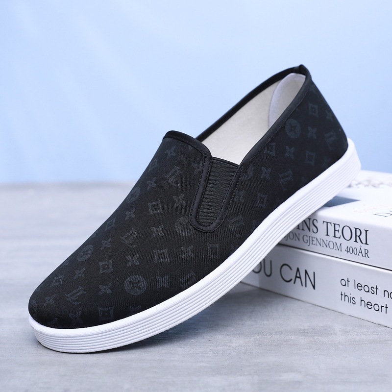 Old Beijing Cloth Shoes Wholesale New Lightweight Breathable Soft Sole Lazy Slip-On Casual Shoes Low-Top Printed Cloth Shoes for Men