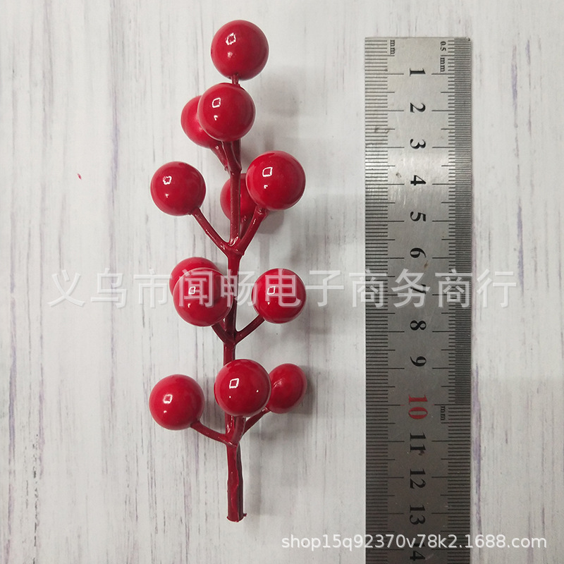 Picture of 12-head simulation red fruit Holly fruit auspicious fruit fortune fruit decoration Christmas fruit accessories lovesick Bean Red Berry wholesale
