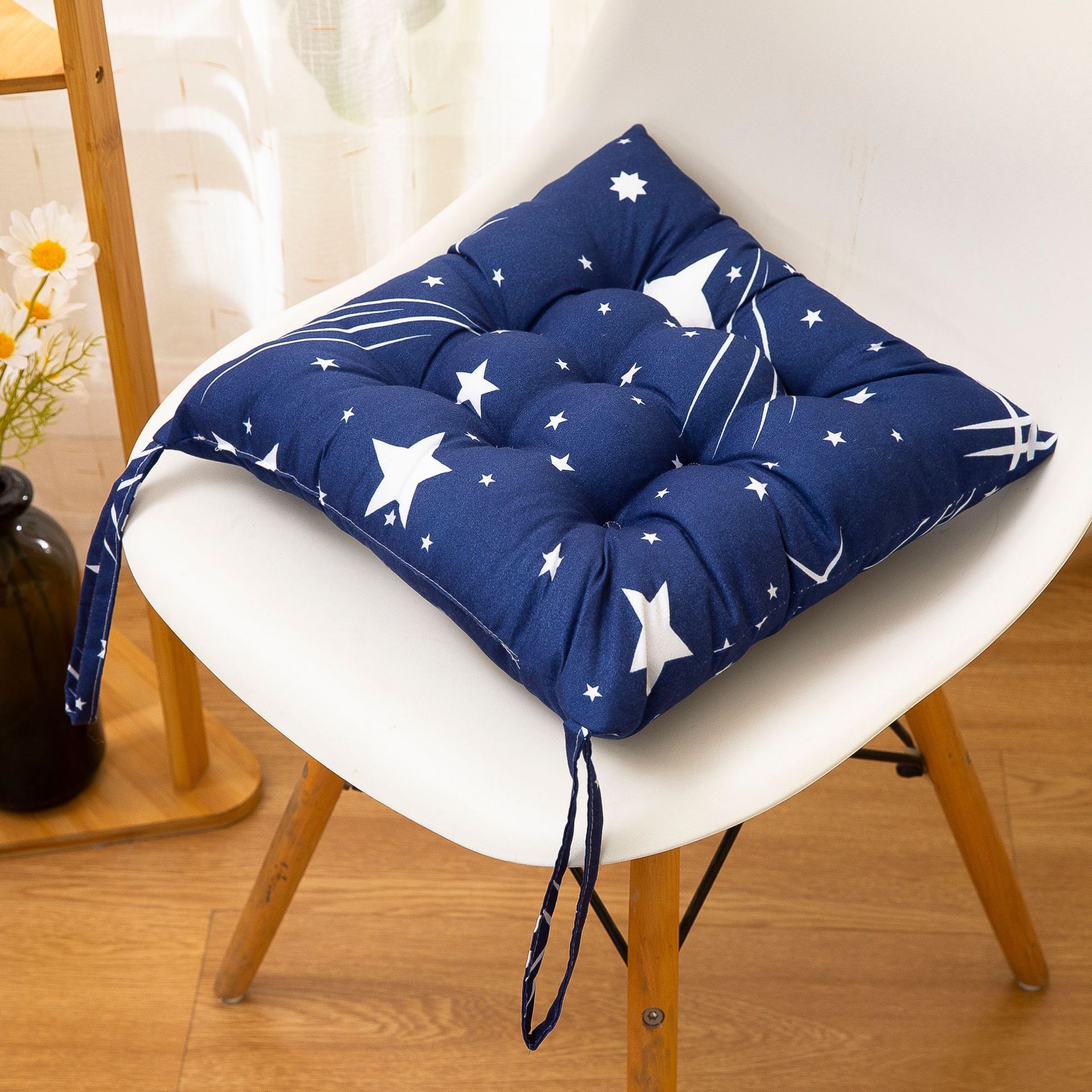Picture of Four Seasons Cushions Manufacturer Supply Brushed Cloth Casual Cartoon Pastoral Tatami Office Student Beautiful Buttocks Chair Cushions