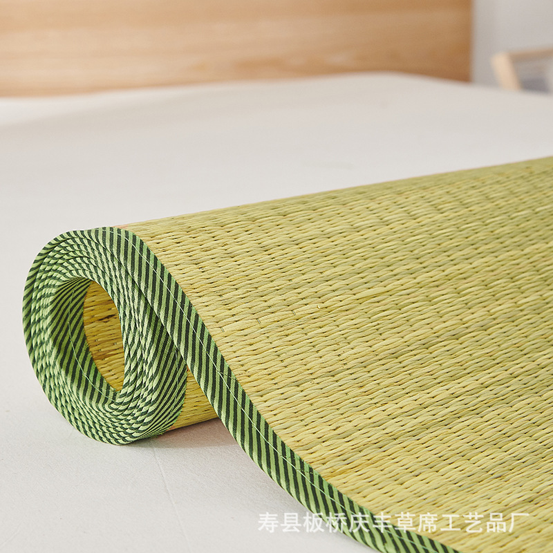 Picture of Grass mat mat wholesale student dormitory mat natural orchid mat folding mat bamboo mat rattan mat disaster relief manufacturers