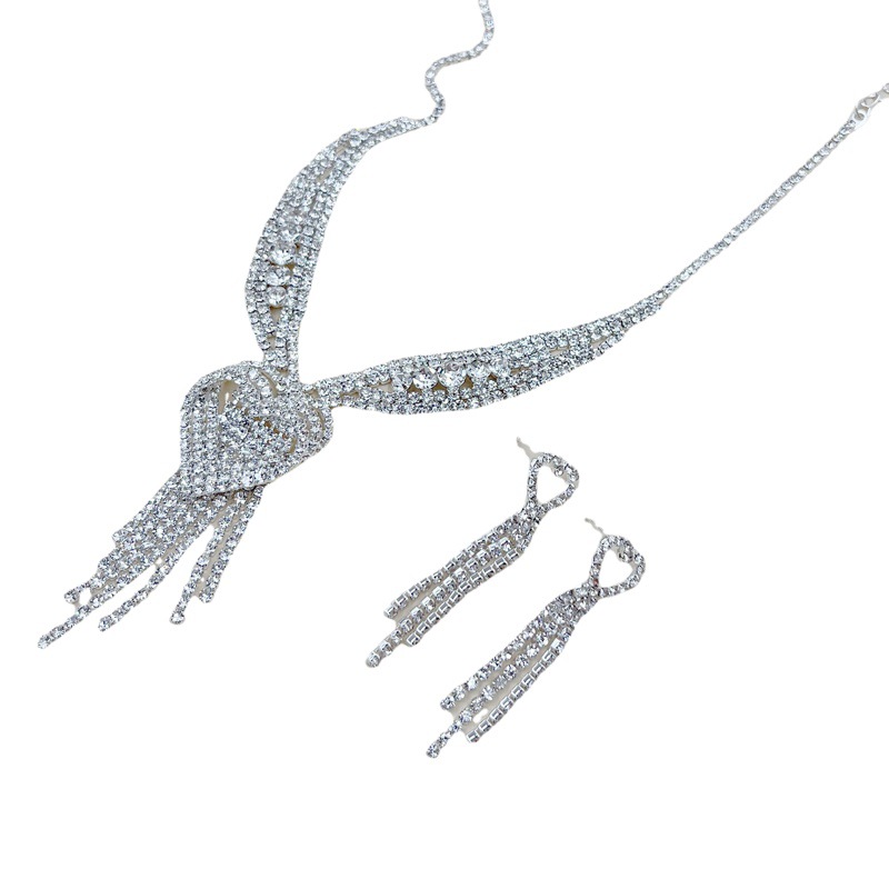 Middle East Market South American Fashion Light Luxury Full Diamond Love Tassel Earrings Necklace Two-piece suit Wedding Jewelry