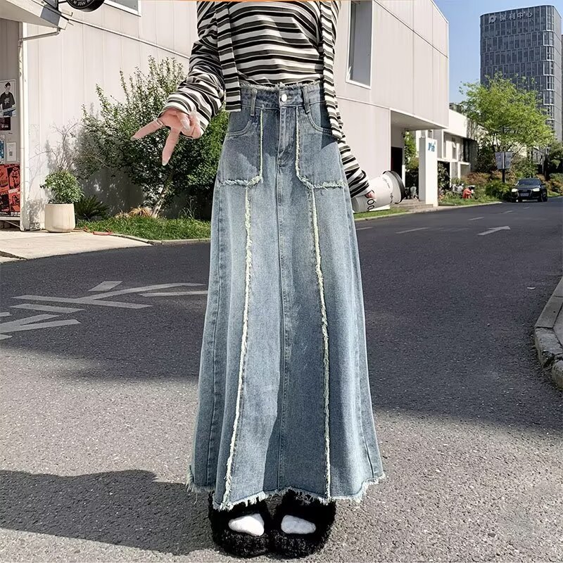 American Retro High Waist Denim Skirt Summer 2023 New Hot Girl Raw Edge Personalized Slim Fit Long Skirt