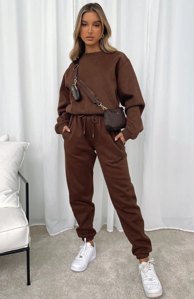 Picture of Cross-border European and American Autumn and Winter Solid Color Round Neck Pullover Trousers Women's Fashion Casual Long Sleeve Sweater Suit New Product