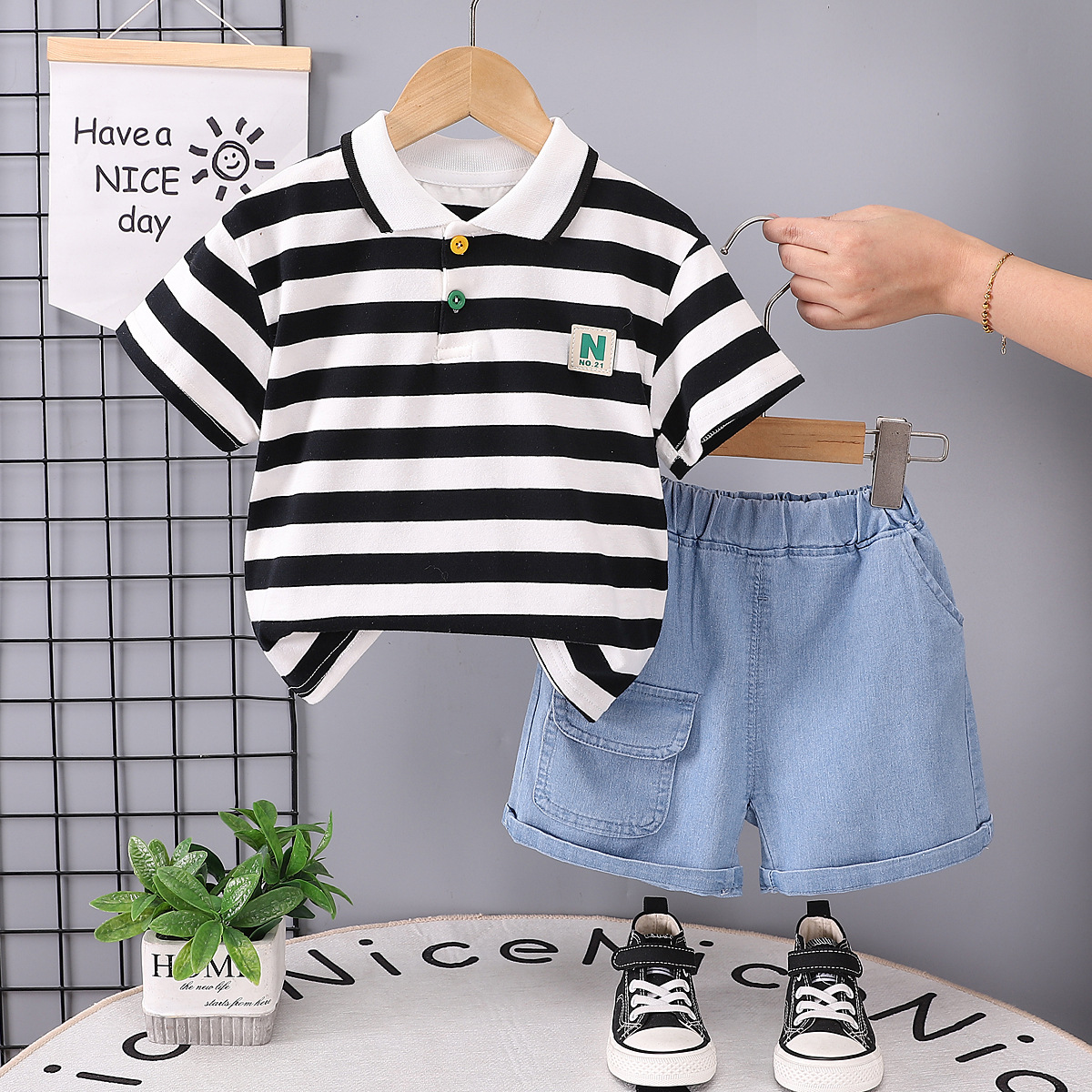 Foreign Trade Boys suit Summer New Children's Western Style Cool Handsome Baby Internet Popular Fashionable Striped Letter Short Sleeve suit