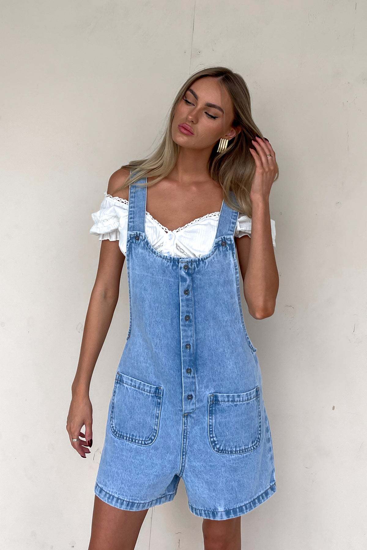 Picture of 2025 Cross-border European and American-style Women's Summer High Waist Slim-fit Slim-fit Adjustable Strap Wash Denim-fit Shorts