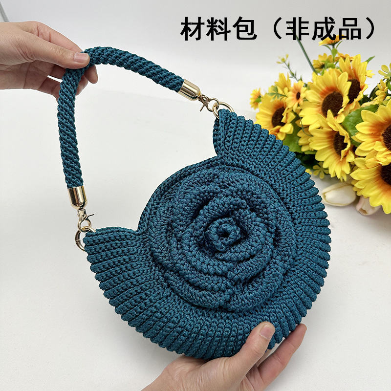 Picture of Spring and Summer peony hand bag crocheted material package ice hemp thread