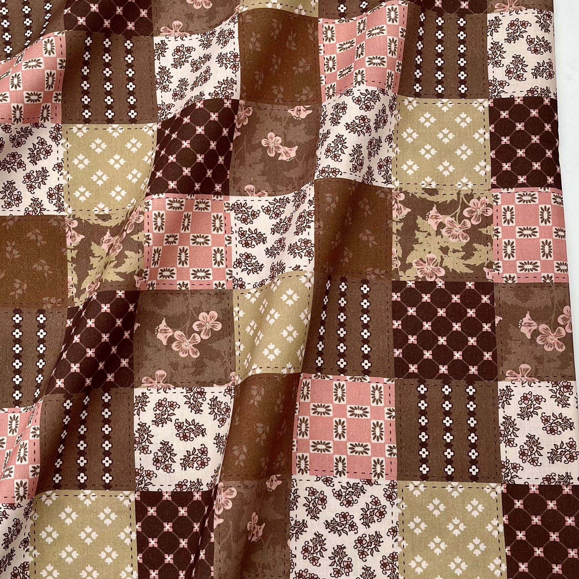 Picture of Cotton 60-Count Poplin Digital Printing Ethnic Style Patchwork Bags Cheongsam Dress Home Wear Fabric