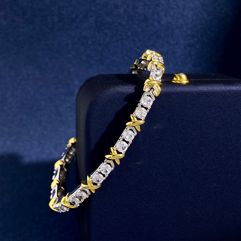 T's Korean Style Personalized Zircon Inlaid Claw Chain Design Spliced ​​Letter X Bracelet Couple Style Fashionable Accessible Luxury Hand Jewelry Trend