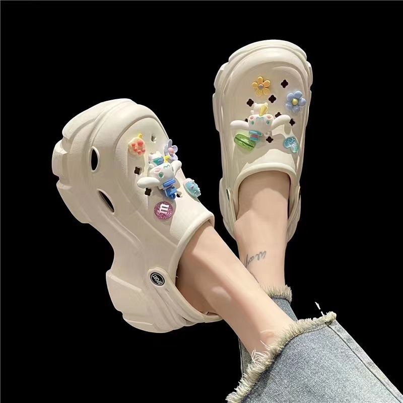 Picture of Baotou EVA hole shoes in 2025 new fashion and versatility student comfortable and casual two-wear non-slip slippers for women's summer