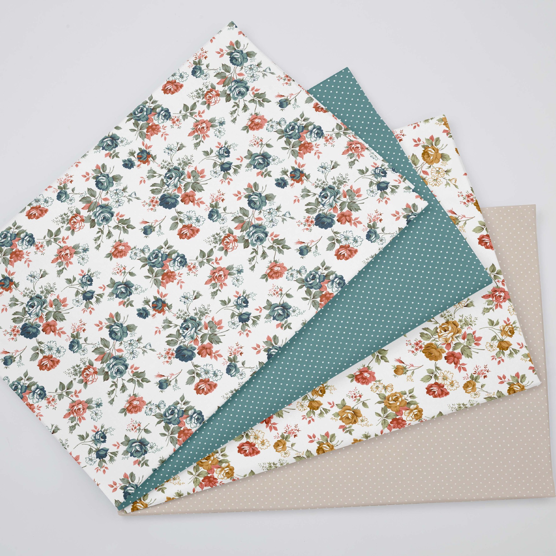 Wholesale Supply of 133*72 Twill Printed Fabric, Small Flower Printed 40 Count Cotton Fabric, 1.6m Width