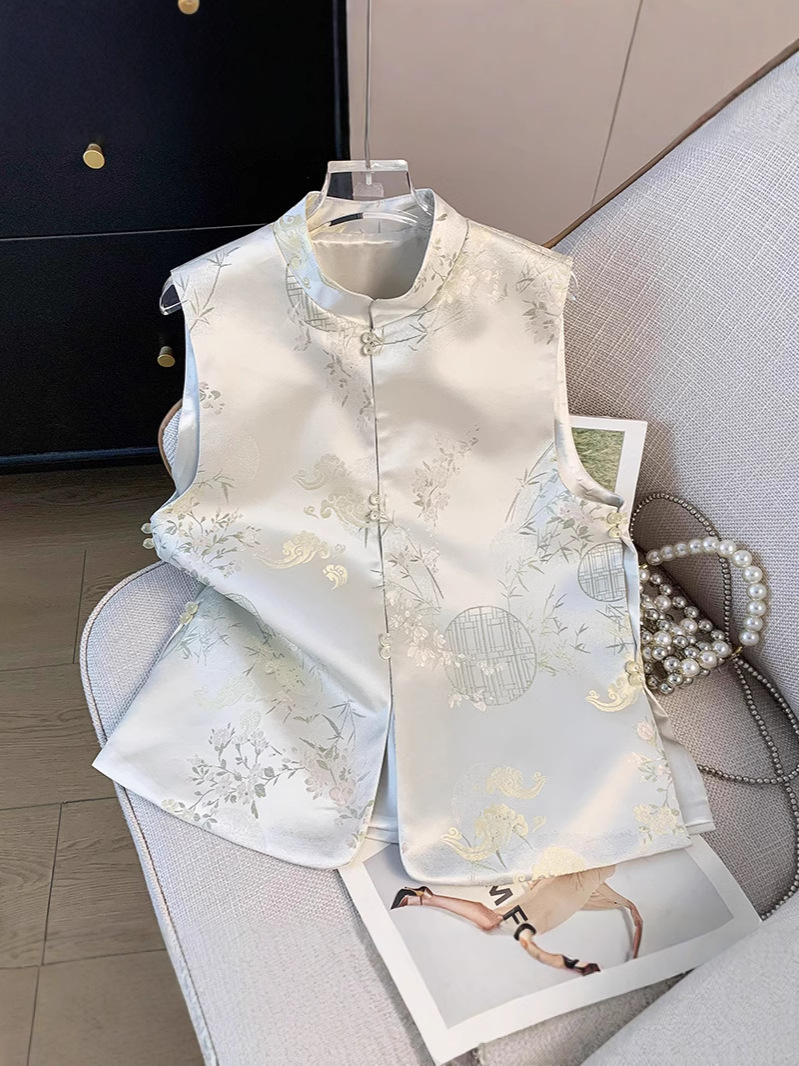 Picture of Physical Store Quality Ethnic Style Heavy Industry Embroidered Top Vest Chinese Style Retro Small Vertical Collar Vest Cardigan Women's Shoulder Vest