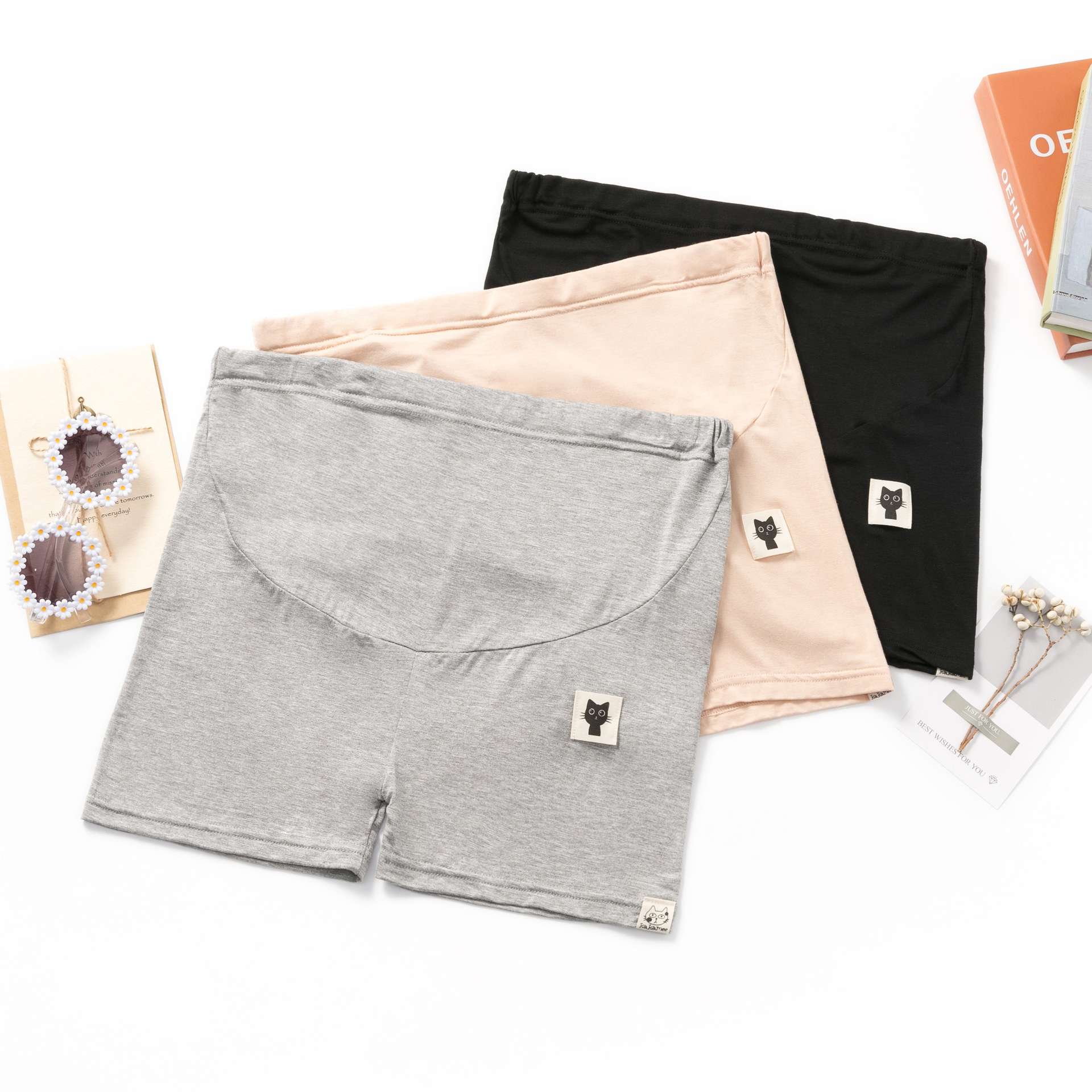 Picture of Maternity Shorts Fashion Thin Casual Pants Spring and Autumn New Maternity Pants Summer Three-Point Pants Outer Wear Belly Support Pants Base Layer
