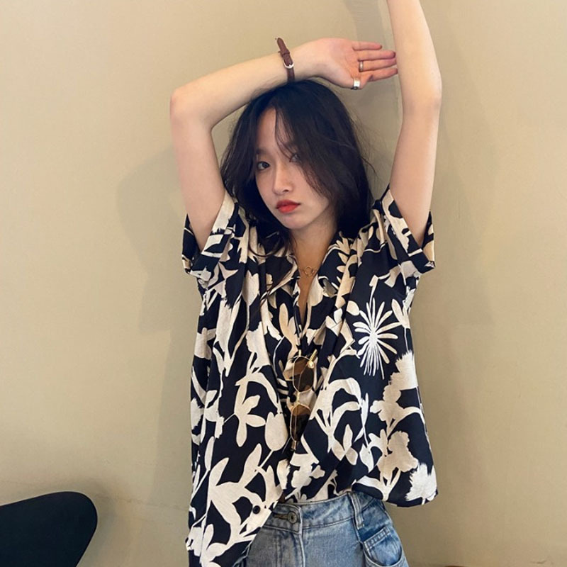 Picture of Salt vintage Platycodon grandiflorum printed shirt women's summer Hong Kong style chic gentle design Harajuku BF style half sleeve shirt fashion