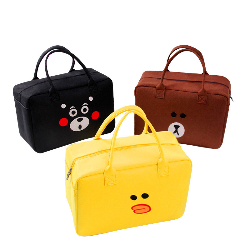 Korean Style Cartoon Travel Bag Large Capacity Duffel Bag Fashionable Lightweight Female Student Folding Felt Bear Luggage Bag