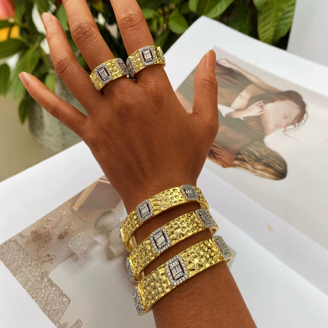 European and American Explosions Retro Exaggerated Exquisite Gold-plated Copper Micro-inlaid Zircon Inlay Embellished Open Bracelet Personalized Atmospheric Women