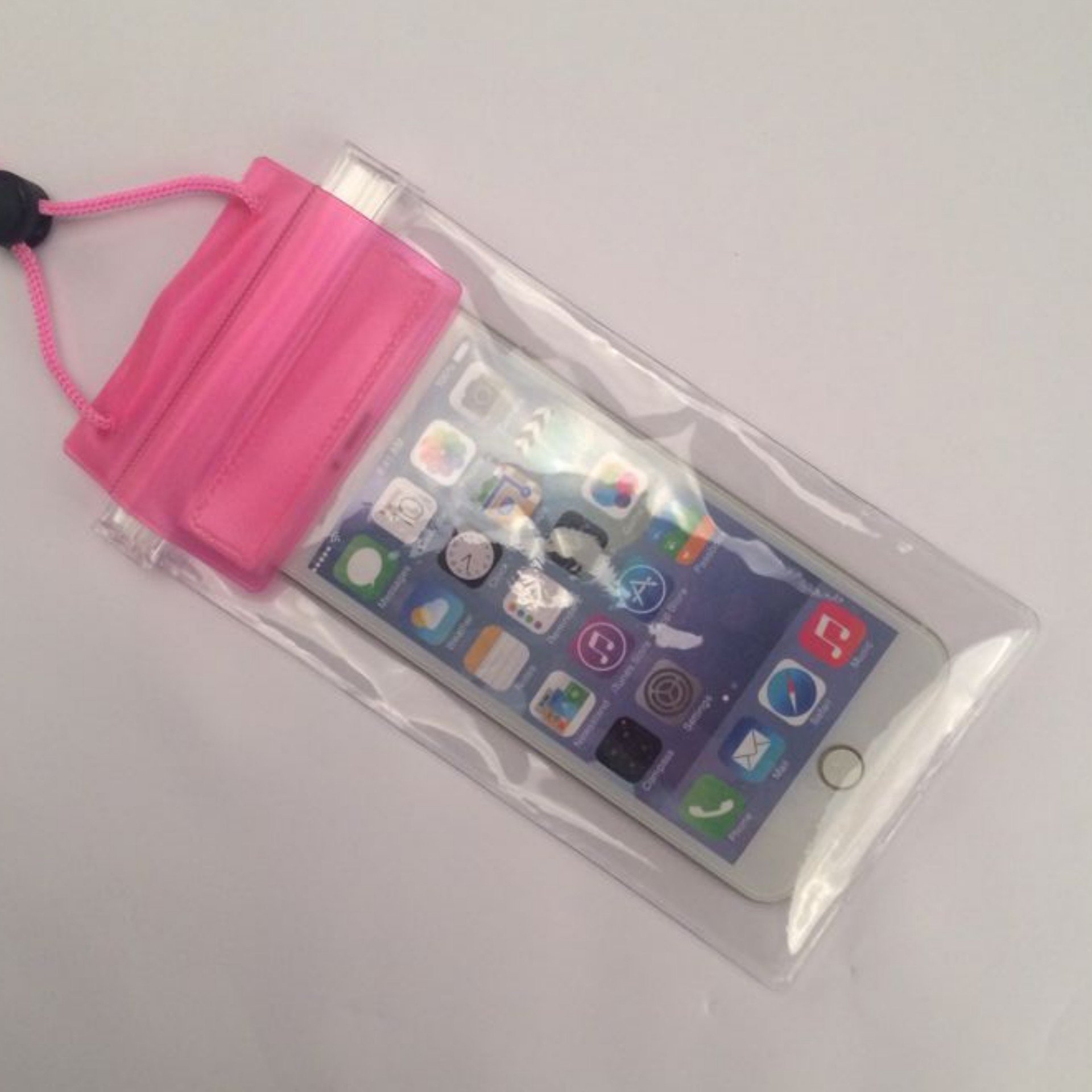 Picture of 360-Degree Barrier-Free Transparent Mobile Phone Waterproof Bag Swimming Mobile Phone Waterproof Bag Touch Screen Universal Waterproof Mobile Phone Case