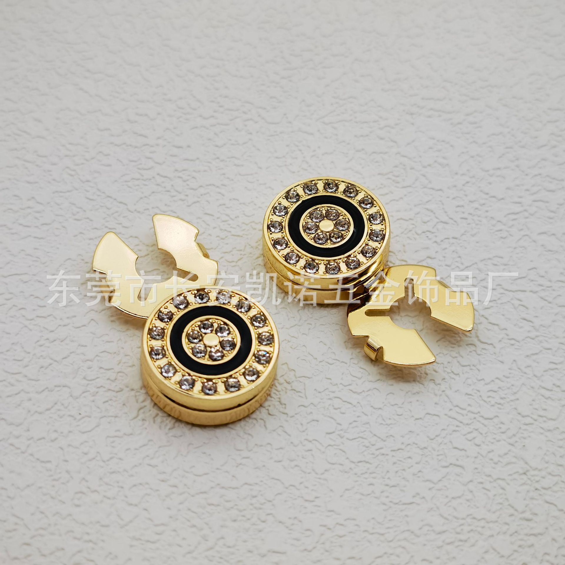 Picture of Ornaments Round Diamond Cufflinks Korean Style Ornaments Round Diamond Button Shirt Suit Button Decorative Buckle