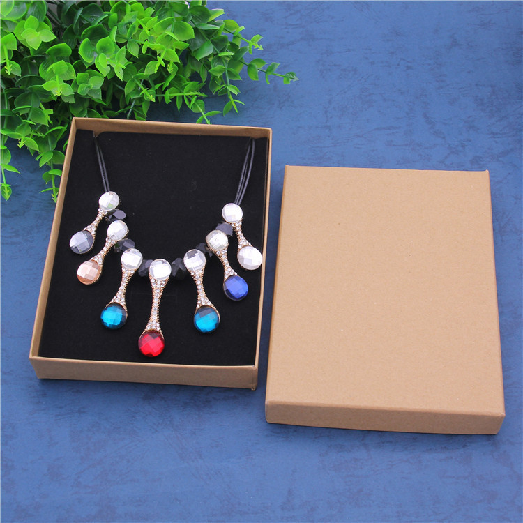 Picture of Ready Stock Retro Kraft Paper Gift Box Necklace Earrings Jewelry Packaging Box Large Jewelry Set Box Wholesale