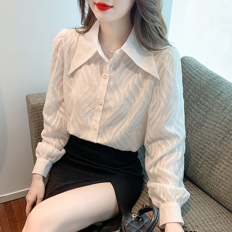 Picture of Black Chiffon Shirt for Women, Spring and Autumn 2024, Polo Collar, Niche Retro French Long-Sleeve Top, Chanel Style