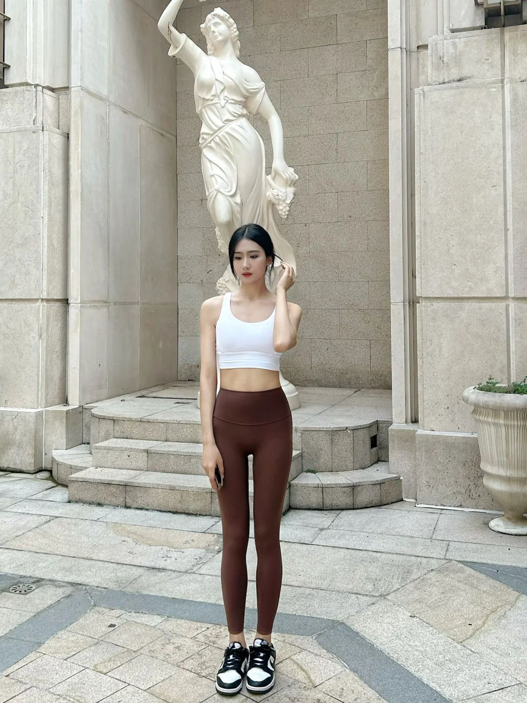Picture of Double-sided Scrub Naked Sense No T-line Fitness Sports Pants Running Tight Pants High Waist Hip Yoga Pants for Women