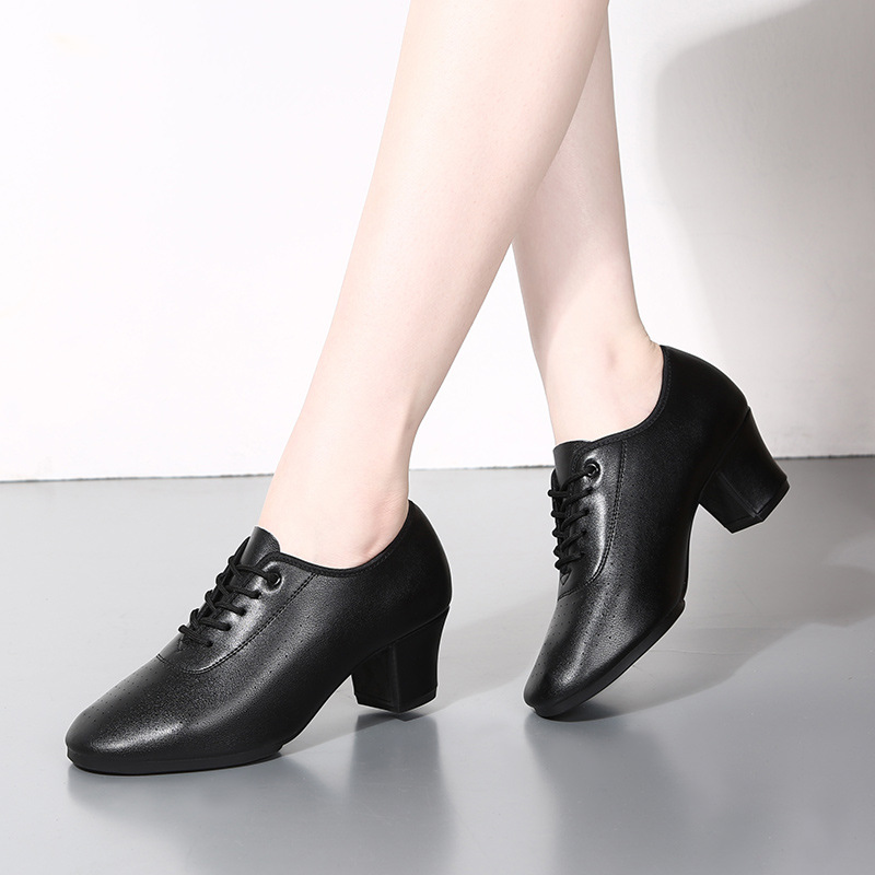 New Cowhide Dance Shoes Women's Soft Sole Adult Square Dance Shoes Dancing Shoes Genuine Leather Women's Modern Dance Latin Dance Shoes