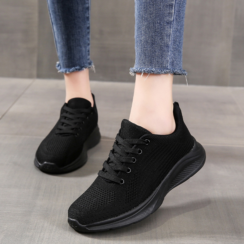 Pure Black sneaker Women's Small Black Shoes Lightweight Non-slip Soft Bottom Long-standing No Tired Feet Comfortable for Work All Black Work Shoes