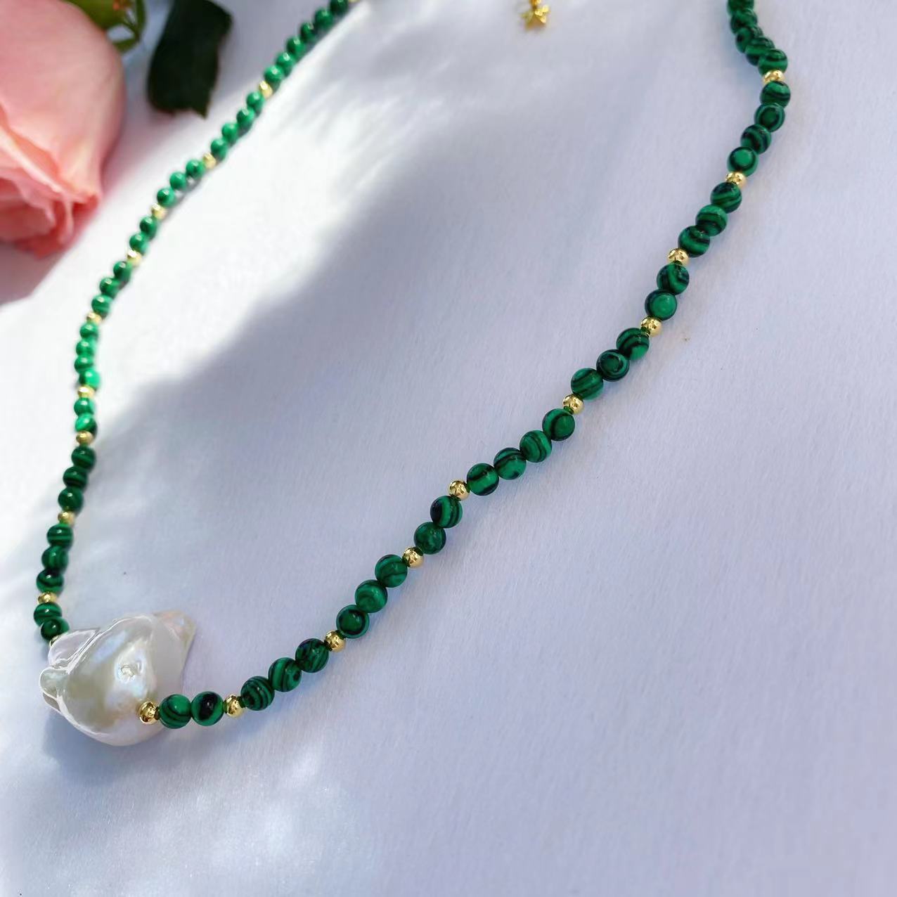 Natural Freshwater Baroque Necklace Women's New Beaded Necklace Clavicle Chain Japanese and Korean Niche Design Sweater Chain