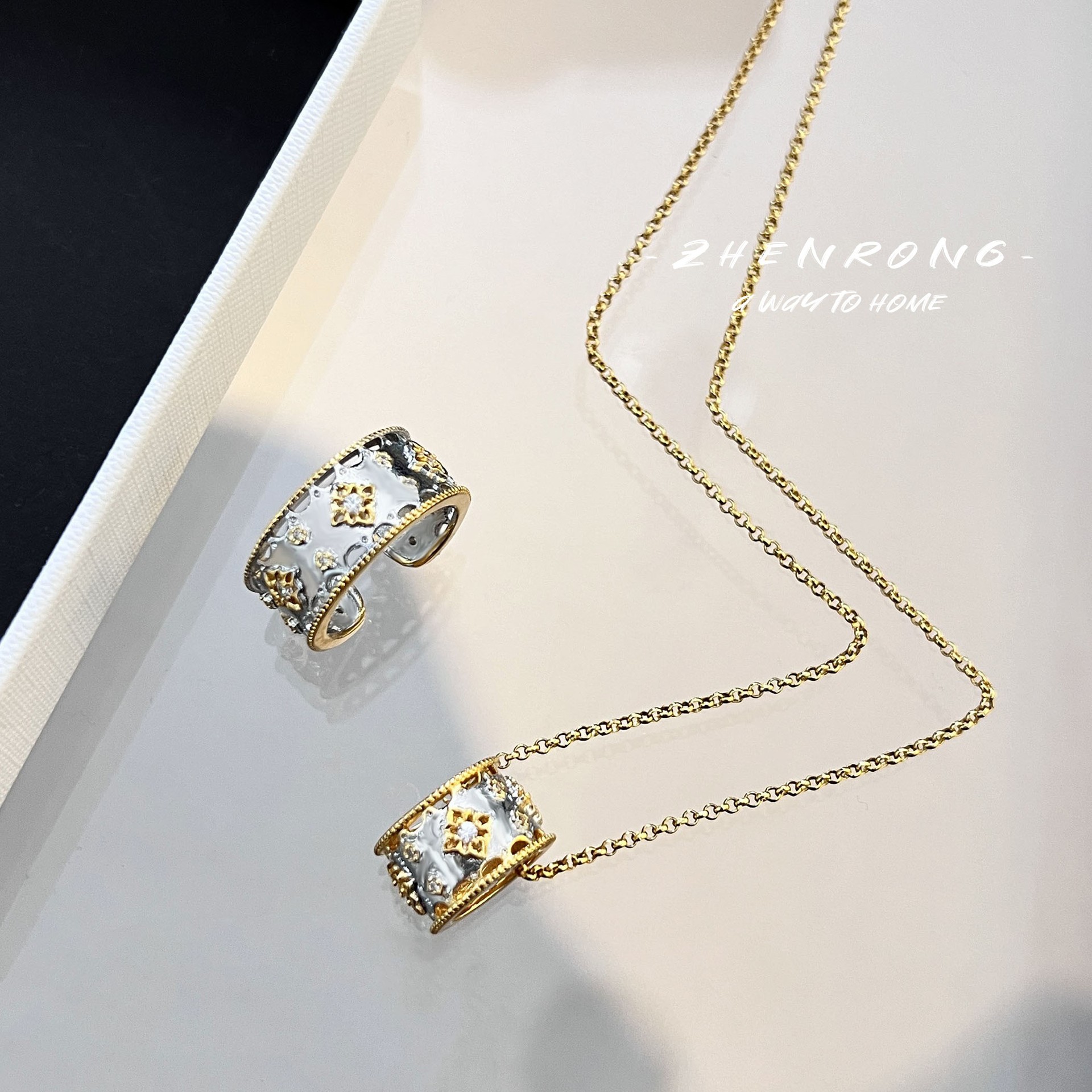 Italian Handmade Bratti Craft Two-color Gold Ring Small Antique Lace Pendant Necklace Women