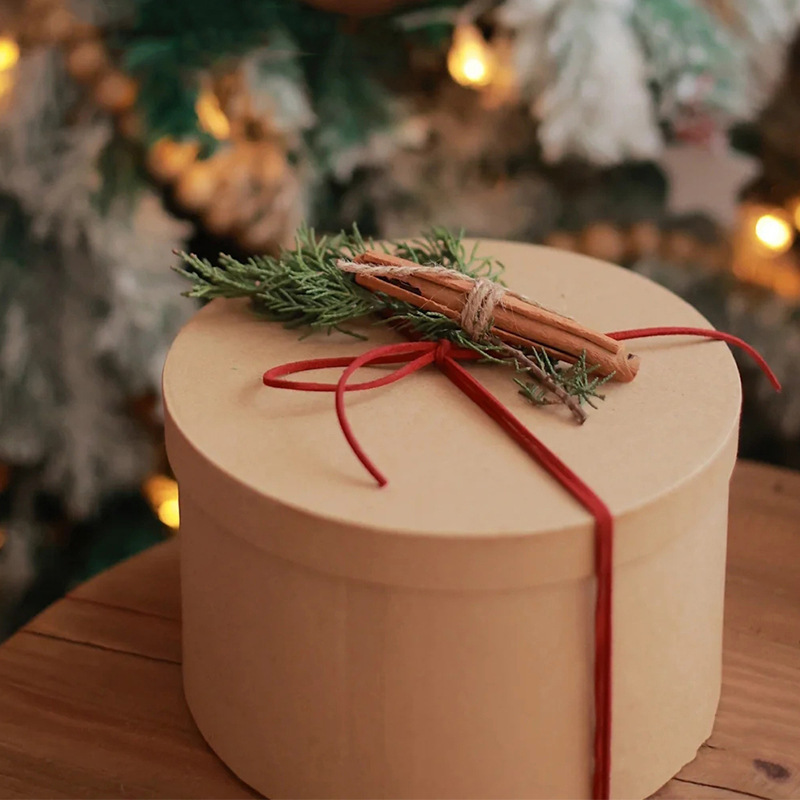 Round Kraft Paper Box Little Red Book Mori Style Accompanying Gift Box Internet Celebrity INS Style Biscuit Box Candy Baking Packaging Box